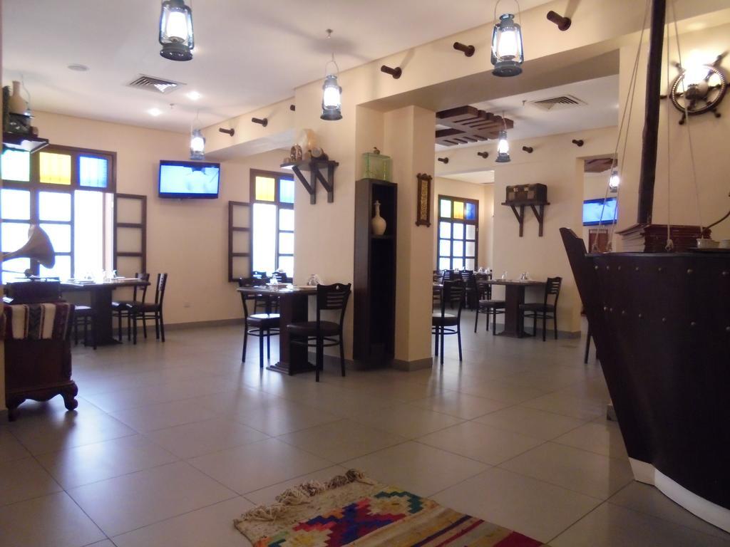 The Venue Resident (Adults Only) Aparthotel Kuwait City Exterior foto