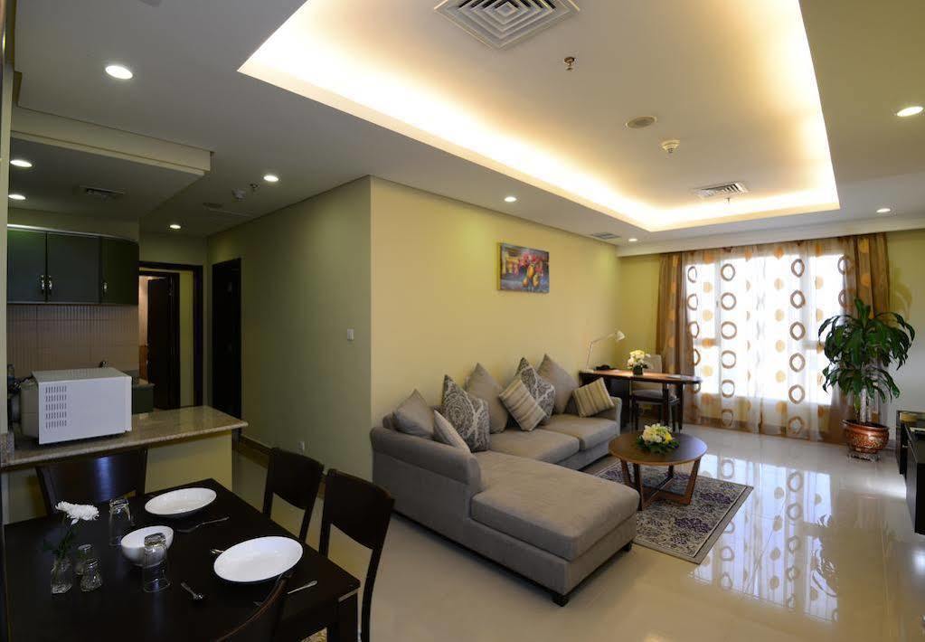 The Venue Resident (Adults Only) Aparthotel Kuwait City Exterior foto